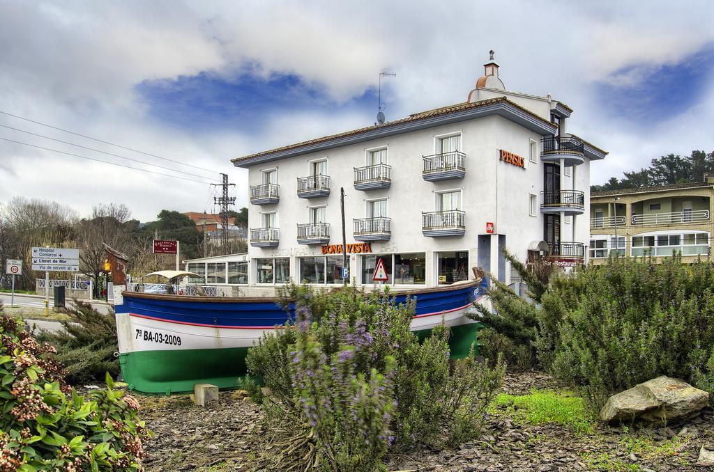 Hostal Bonavista Blanes Bagian luar foto