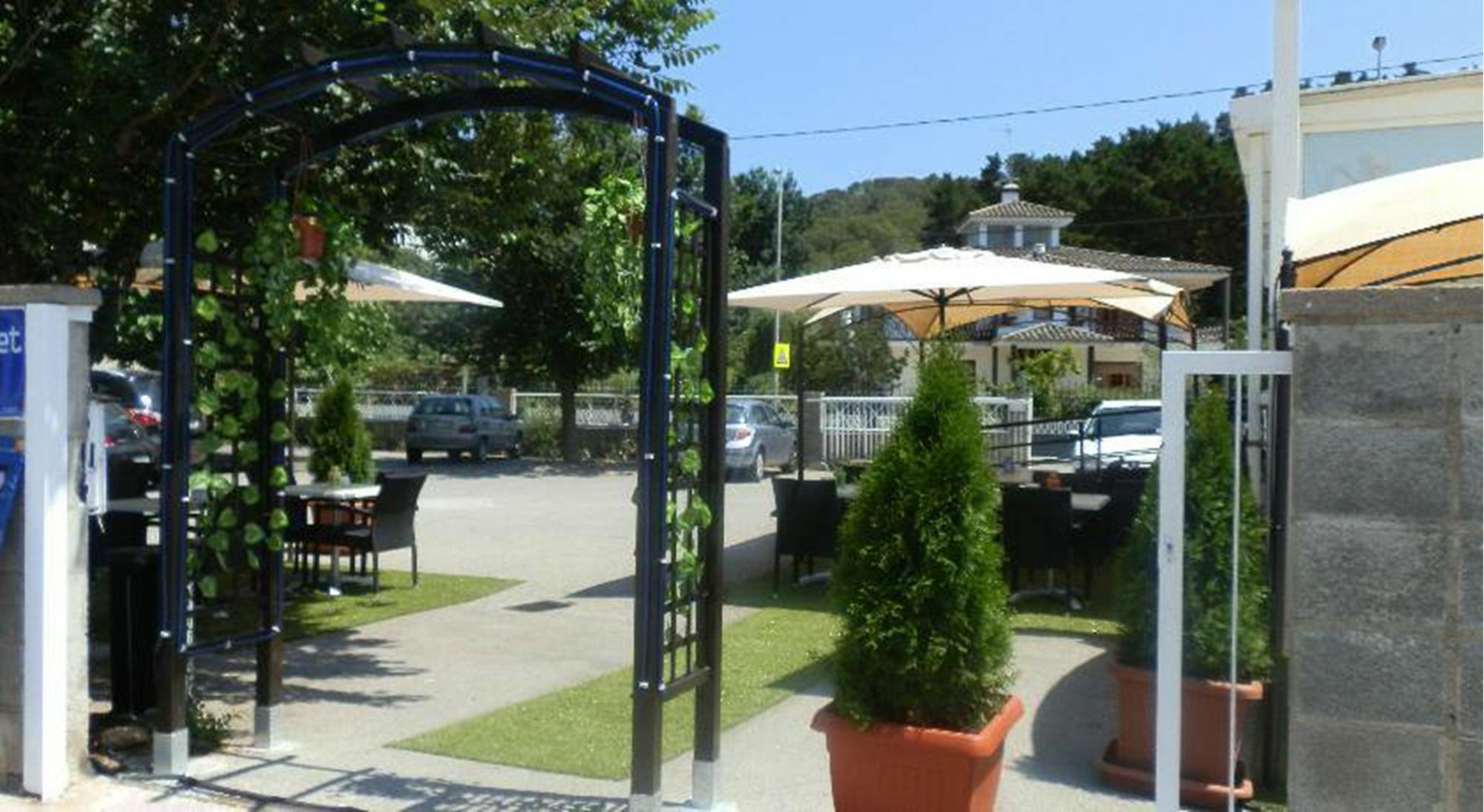 Hostal Bonavista Blanes Bagian luar foto